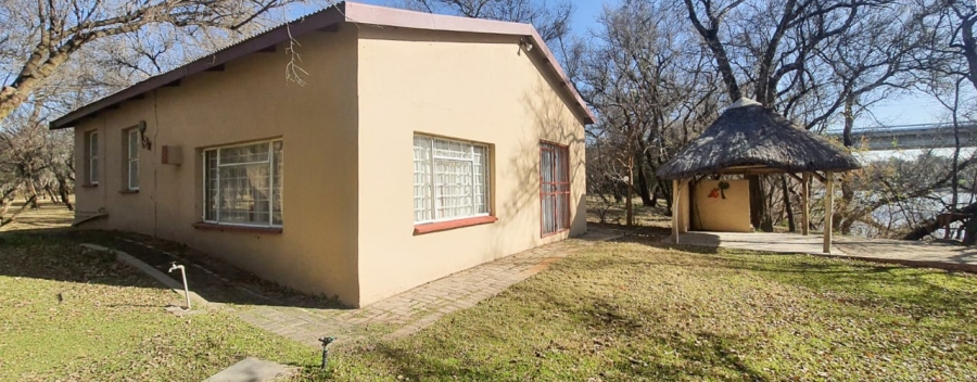 5 Bedroom Property for Sale in Pretorius Kraal Free State